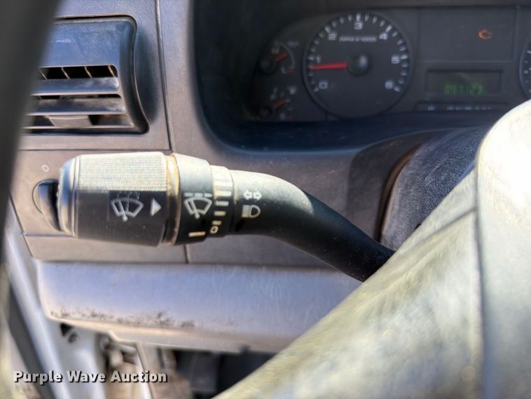 image for item FU1114 2006 Ford F350 Super Duty Crew Cab pickup truck
