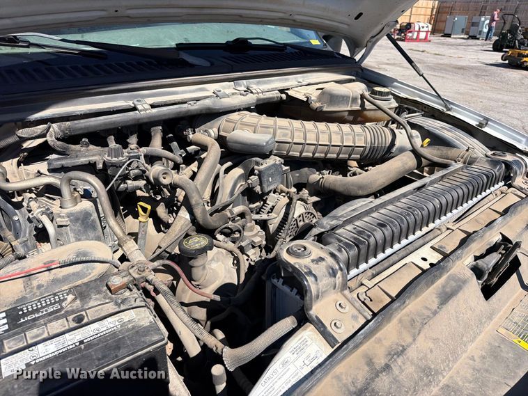 image for item FU1114 2006 Ford F350 Super Duty Crew Cab pickup truck