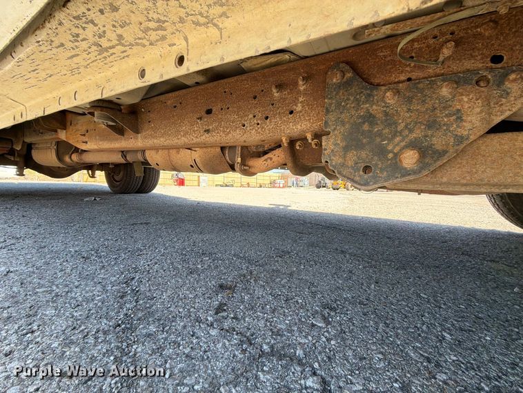 image for item FU1114 2006 Ford F350 Super Duty Crew Cab pickup truck