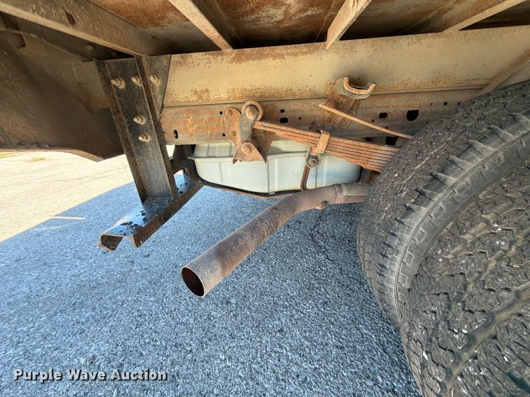 image for item FU1114 2006 Ford F350 Super Duty Crew Cab pickup truck