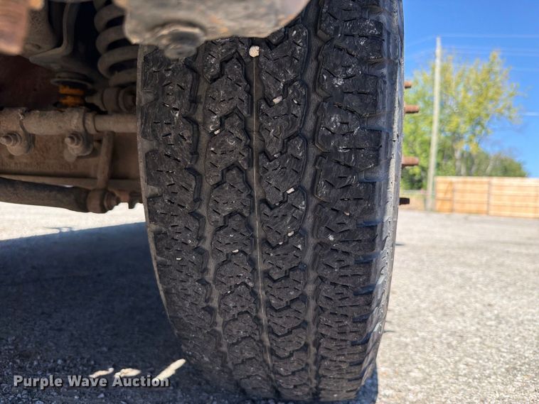 image for item FU1114 2006 Ford F350 Super Duty Crew Cab pickup truck