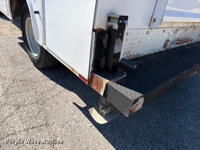 image for item FU1115 2013 Chevrolet Silverado 3500HD utility bed pickup truck