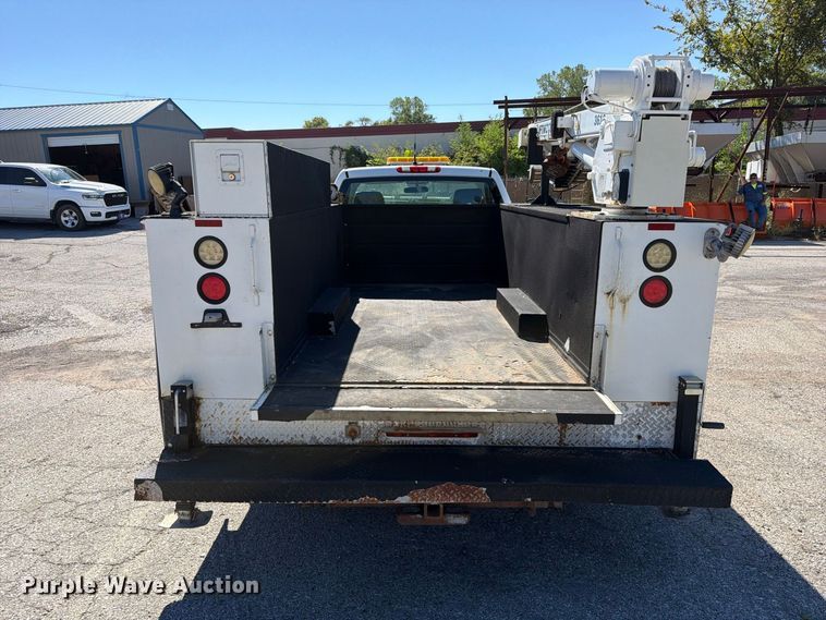 image for item FU1115 2013 Chevrolet Silverado 3500HD utility bed pickup truck