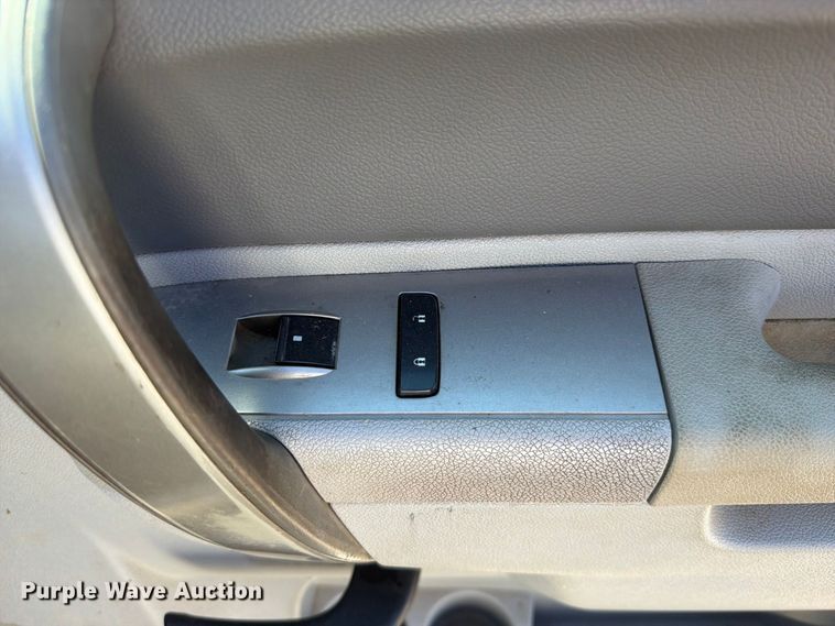 image for item FU1115 2013 Chevrolet Silverado 3500HD utility bed pickup truck