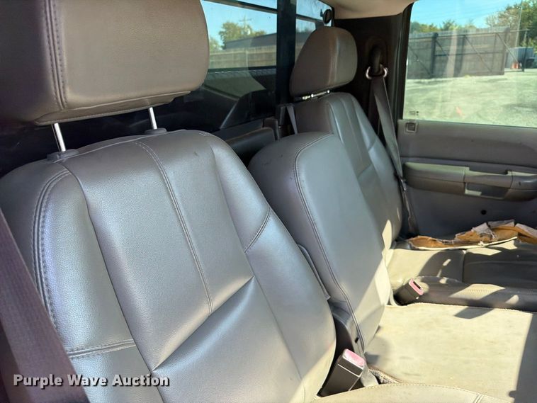 image for item FU1116 2007 Chevrolet Silverado 1500 pickup truck