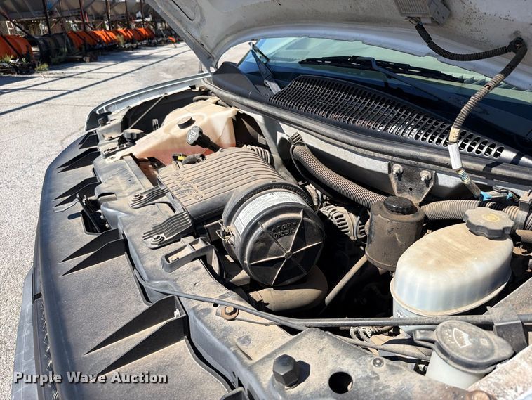 image for item FU1117 2005 Chevrolet Express 1500 van
