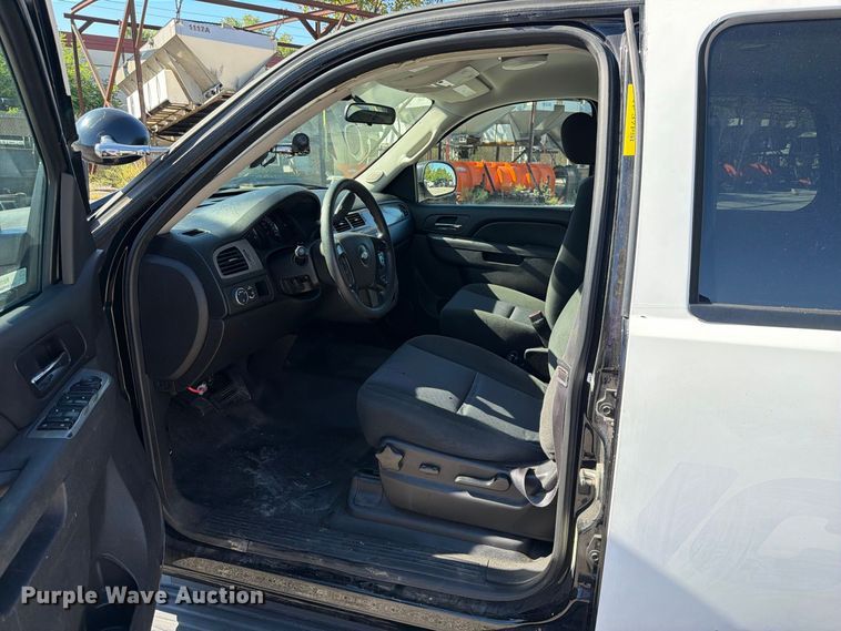 image for item FU1119 2013 Chevrolet Tahoe Police SUV