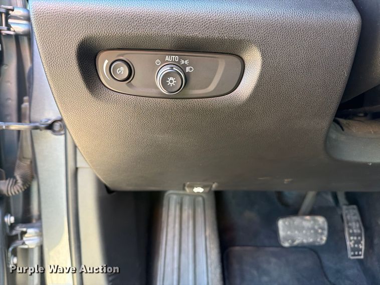image for item FU1121 2020 Chevrolet Traverse SUV