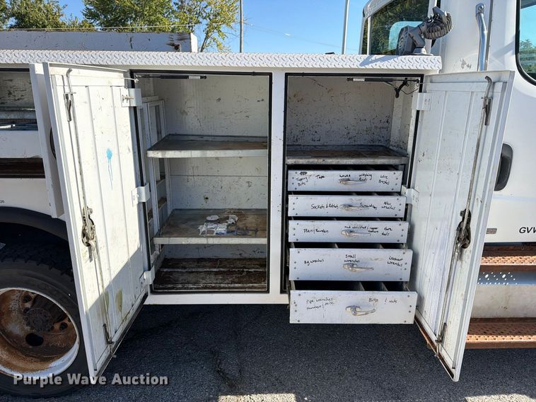 image for item FU1123 2012 Freightliner Business Class M2 utility / service truck