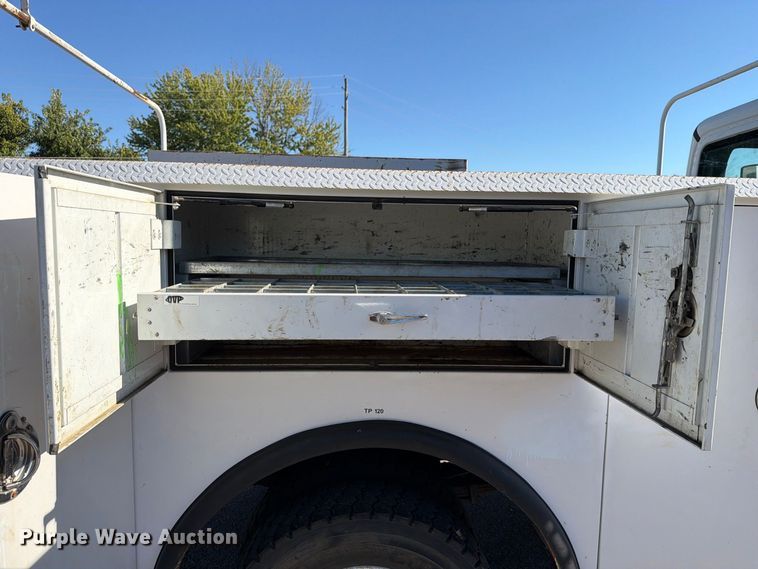 image for item FU1123 2012 Freightliner Business Class M2 utility / service truck