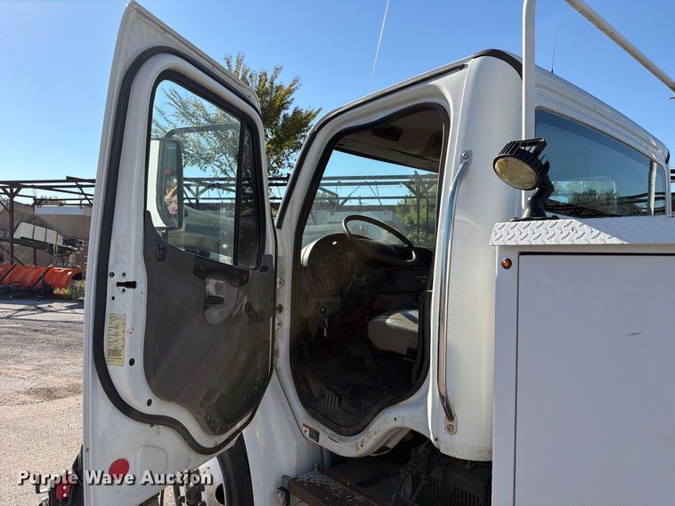 image for item FU1123 2012 Freightliner Business Class M2 utility / service truck