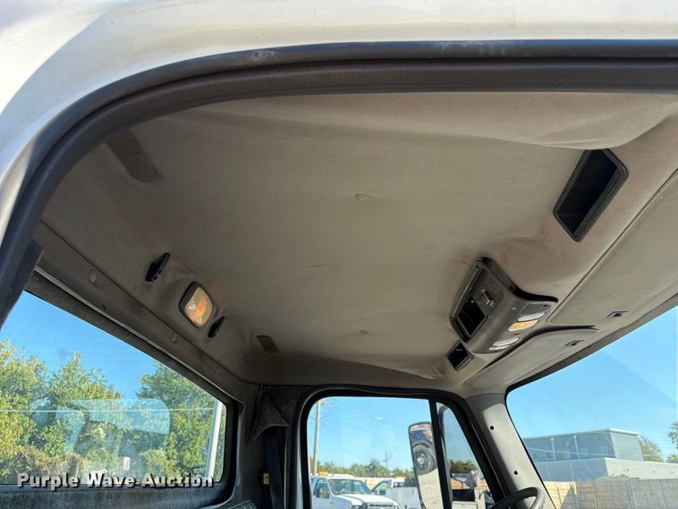 image for item FU1123 2012 Freightliner Business Class M2 utility / service truck