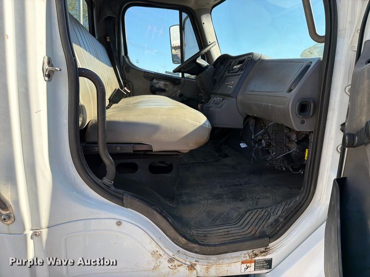 image for item FU1123 2012 Freightliner Business Class M2 utility / service truck