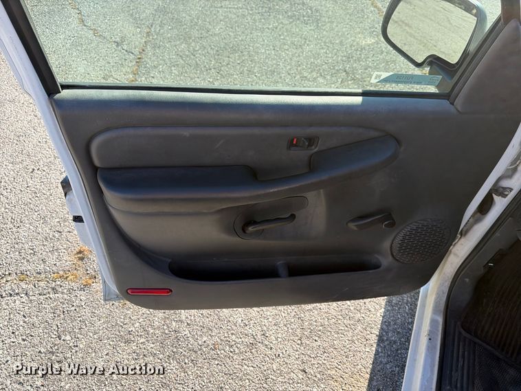 image for item FU1128 2006 Chevrolet Silverado 1500 Ext. Cab pickup truck