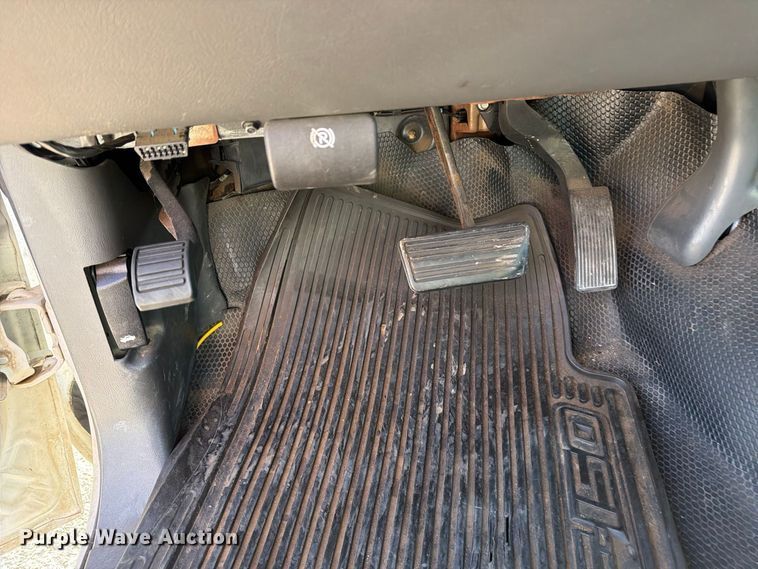 image for item FU1128 2006 Chevrolet Silverado 1500 Ext. Cab pickup truck