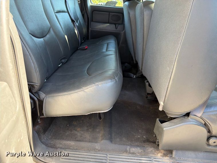 image for item FU1128 2006 Chevrolet Silverado 1500 Ext. Cab pickup truck