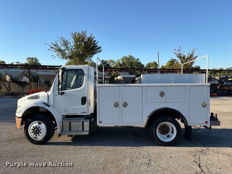 image for item FU1129 2011 Freightliner Business Class M2 utility / service truck