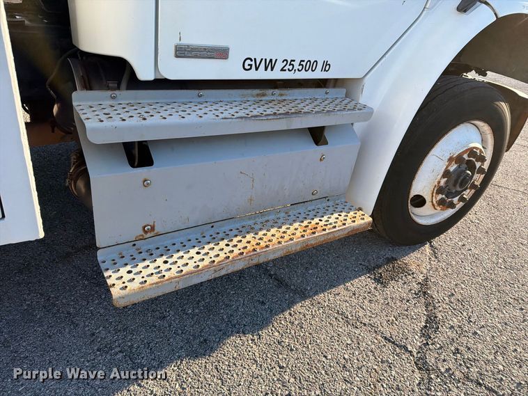 image for item FU1129 2011 Freightliner Business Class M2 utility / service truck