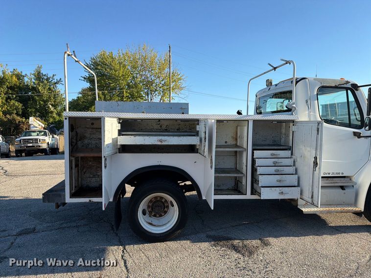 image for item FU1129 2011 Freightliner Business Class M2 utility / service truck