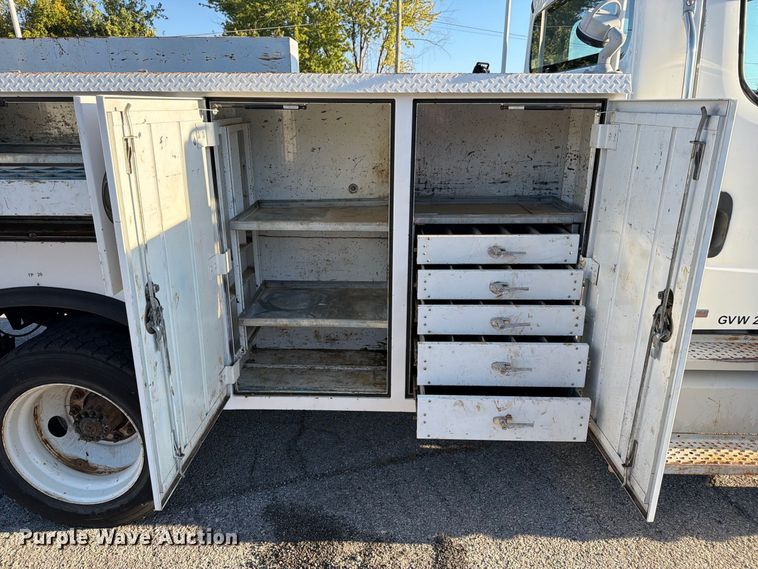 image for item FU1129 2011 Freightliner Business Class M2 utility / service truck