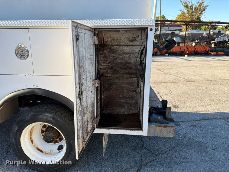 image for item FU1129 2011 Freightliner Business Class M2 utility / service truck