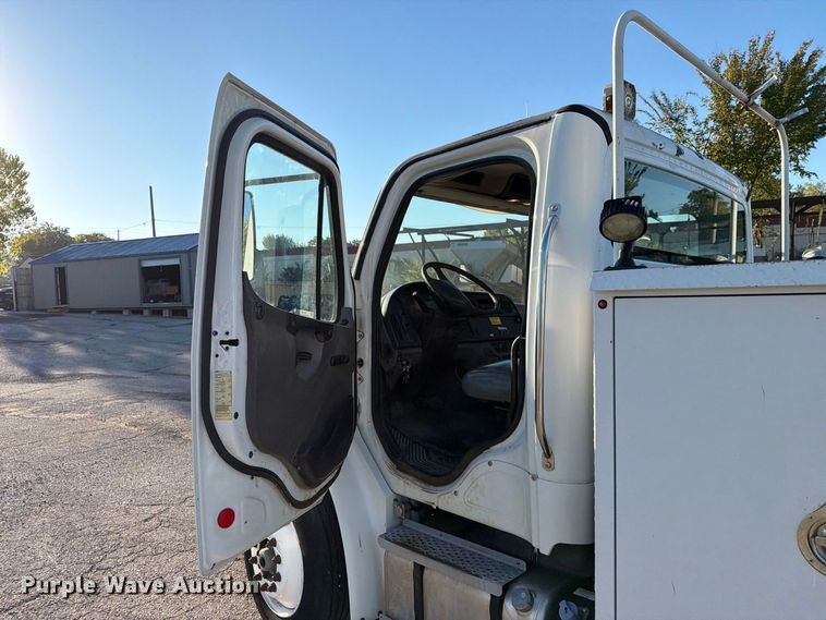 image for item FU1129 2011 Freightliner Business Class M2 utility / service truck