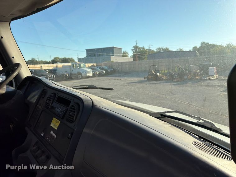 image for item FU1129 2011 Freightliner Business Class M2 utility / service truck