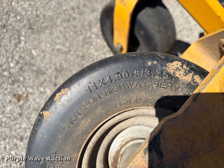 image for item FU1130 2018 Hustler 937219 ZTR lawn mower