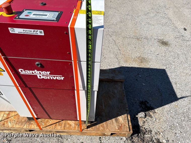 image for item FU1134 Gardner Denver L11 air compressor