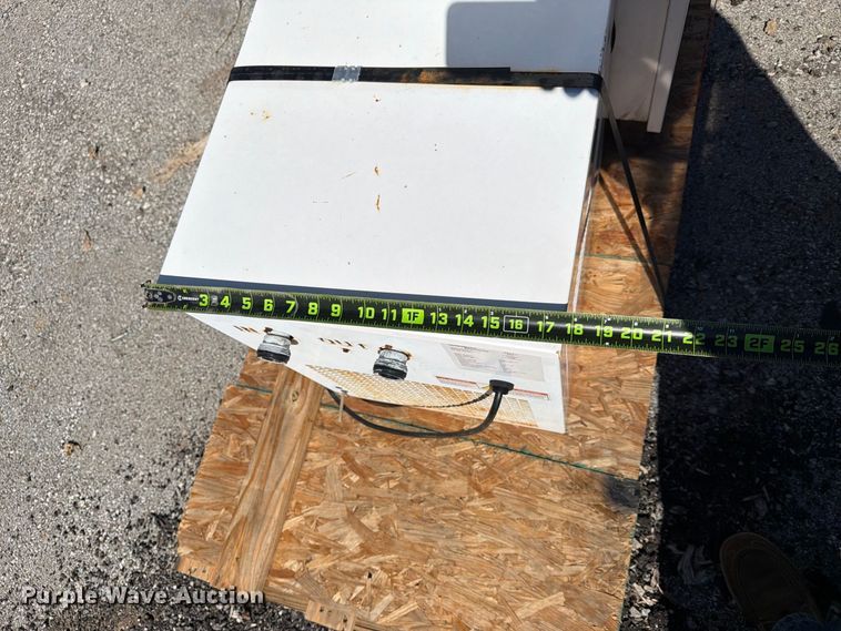 image for item FU1134 Gardner Denver L11 air compressor