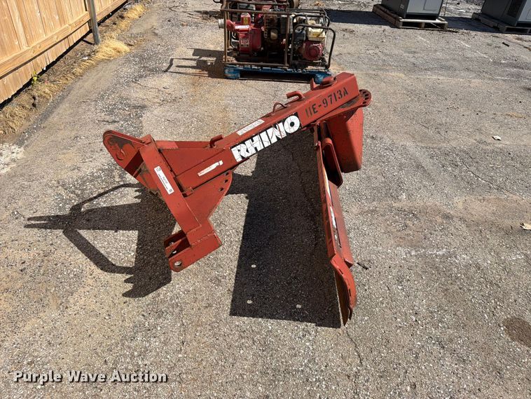 image for item FU1137 Rhino R800 blade