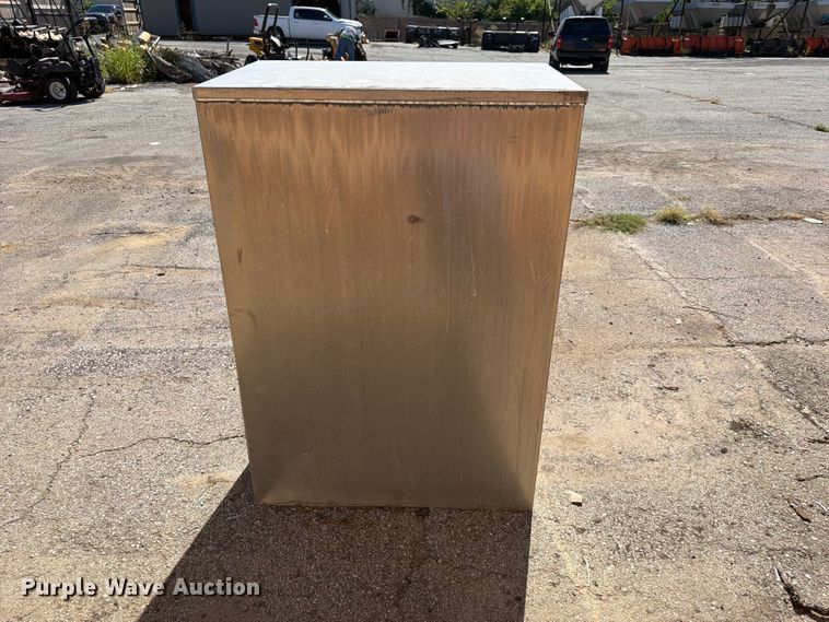 image for item FU1138 Traffic light control cabinet