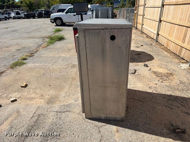 image for item FU1138 Traffic light control cabinet