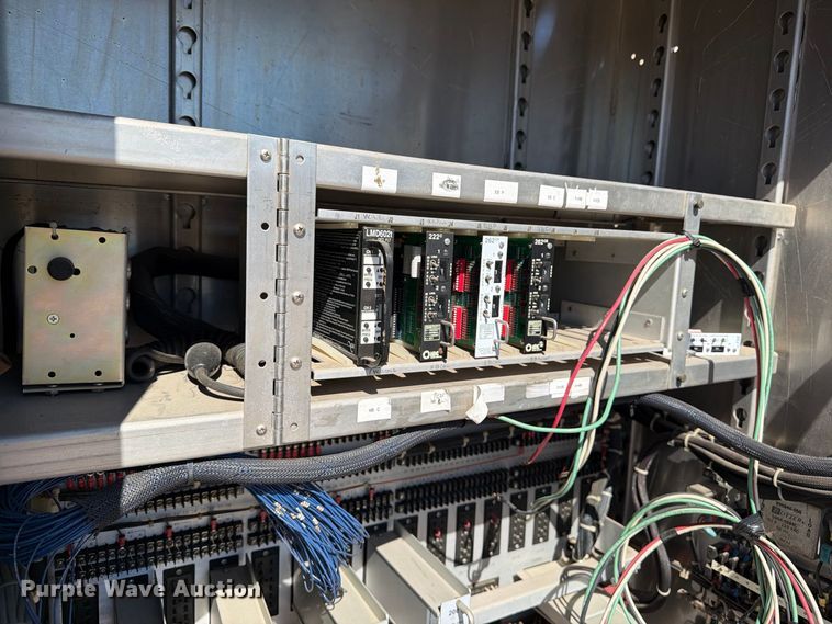 image for item FU1138 Traffic light control cabinet