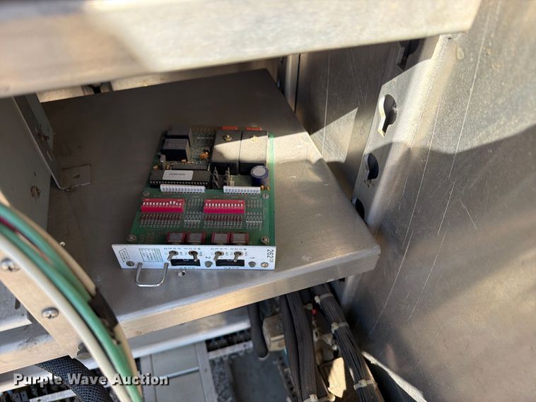 image for item FU1138 Traffic light control cabinet