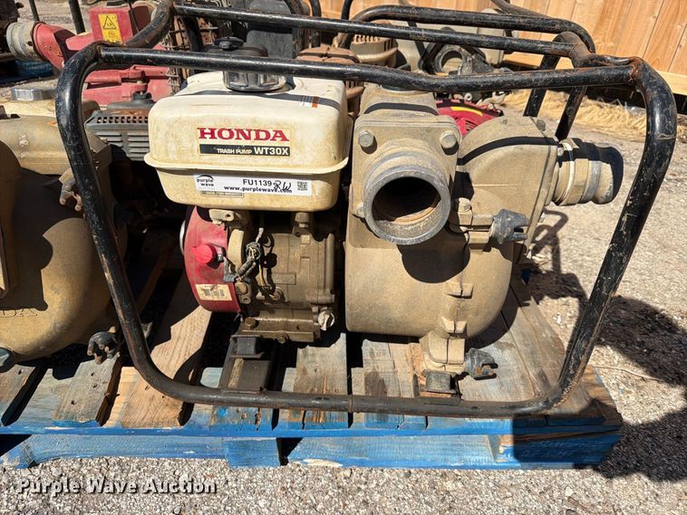 image for item FU1139 (4) trash pumps