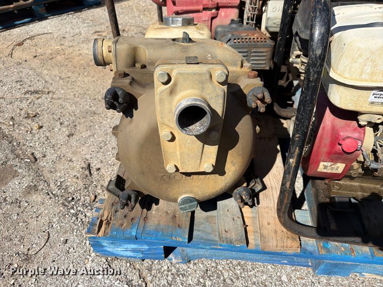 image for item FU1139 (4) trash pumps