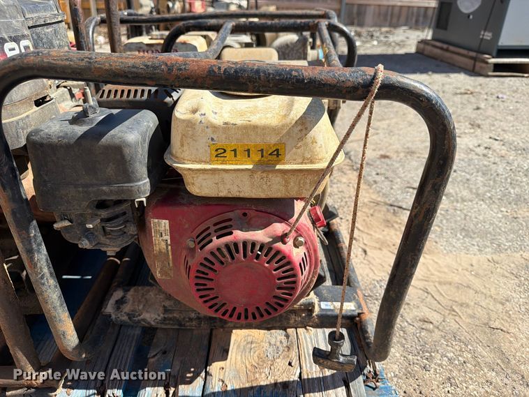 image for item FU1140 (4) trash pumps