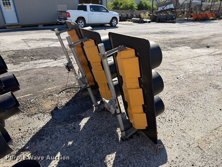 image for item FU1146 (3) traffic lights