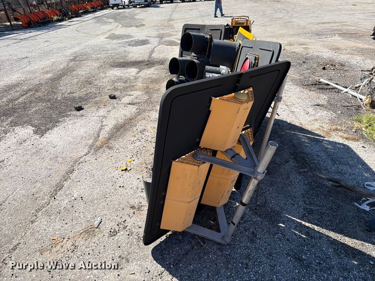 image for item FU1148 (5) traffic lights
