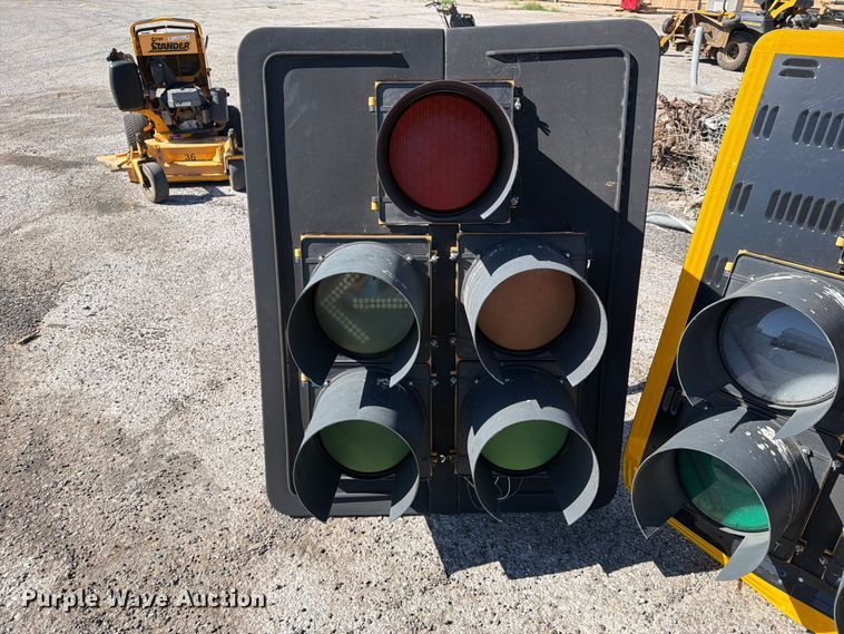image for item FU1148 (5) traffic lights