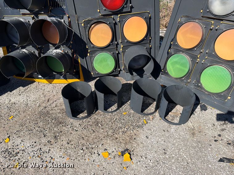 image for item FU1148 (5) traffic lights