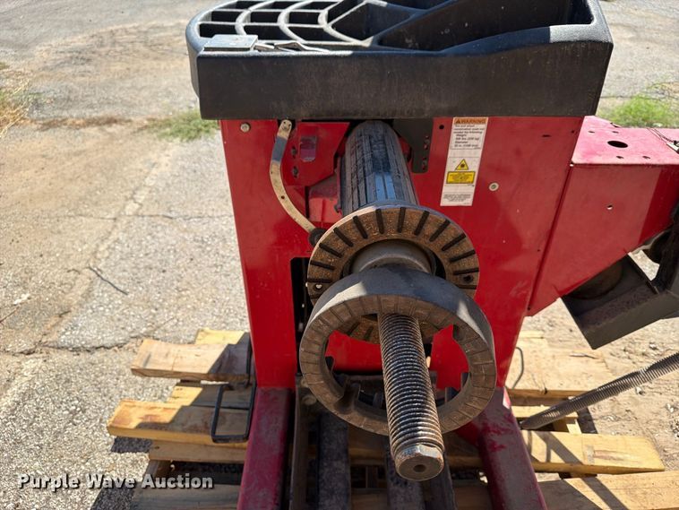image for item FU1150 Hunter GSP9600HD tire balancer