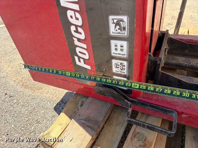 image for item FU1150 Hunter GSP9600HD tire balancer