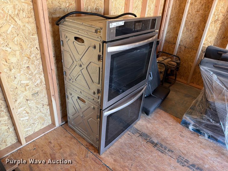 image for item FU1151 Frigidaire FCWD302LAFB oven