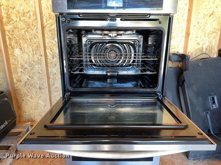 image for item FU1151 Frigidaire FCWD302LAFB oven