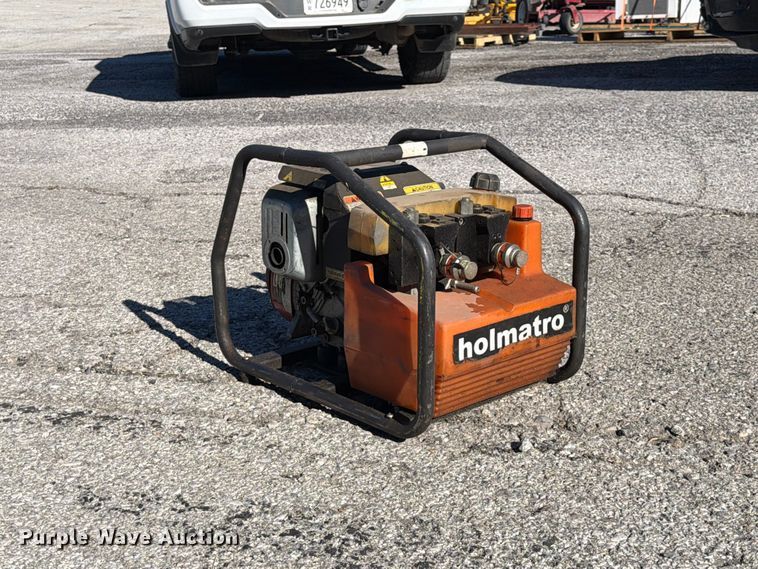 image for item FU1153 2006 HOLMATRO DPU-30 power unit