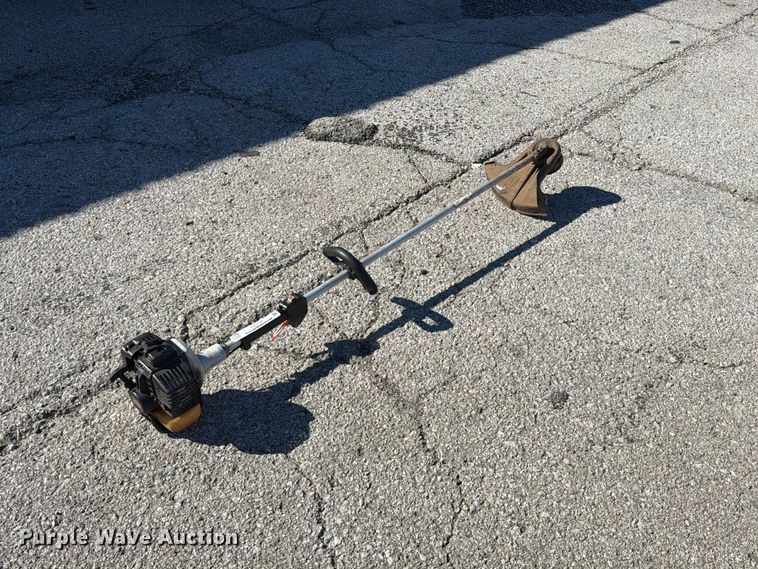 image for item FU1159 Echo SRM-2601 string trimmer