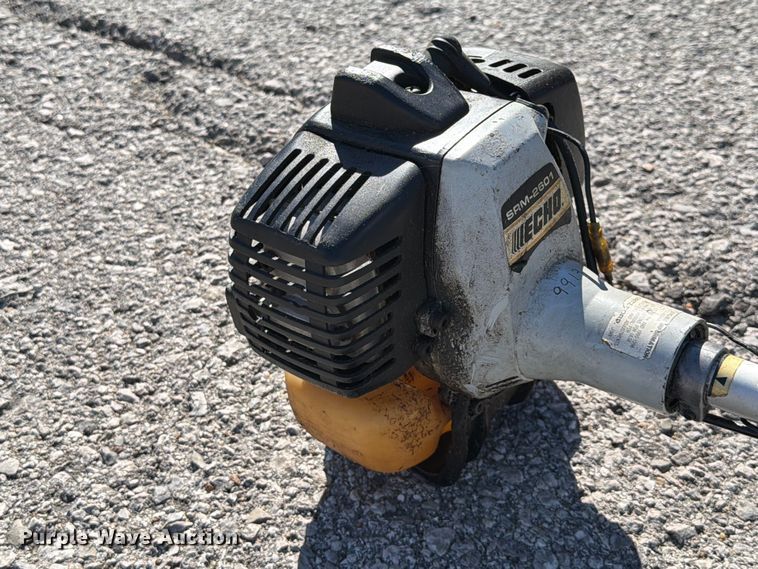 image for item FU1159 Echo SRM-2601 string trimmer