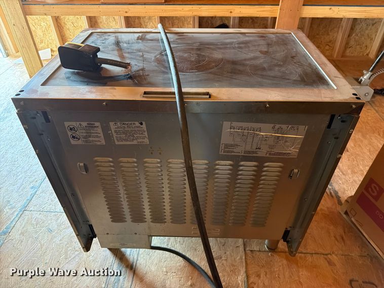 image for item FU1162 Verona VEFSEE 365 SS electric range